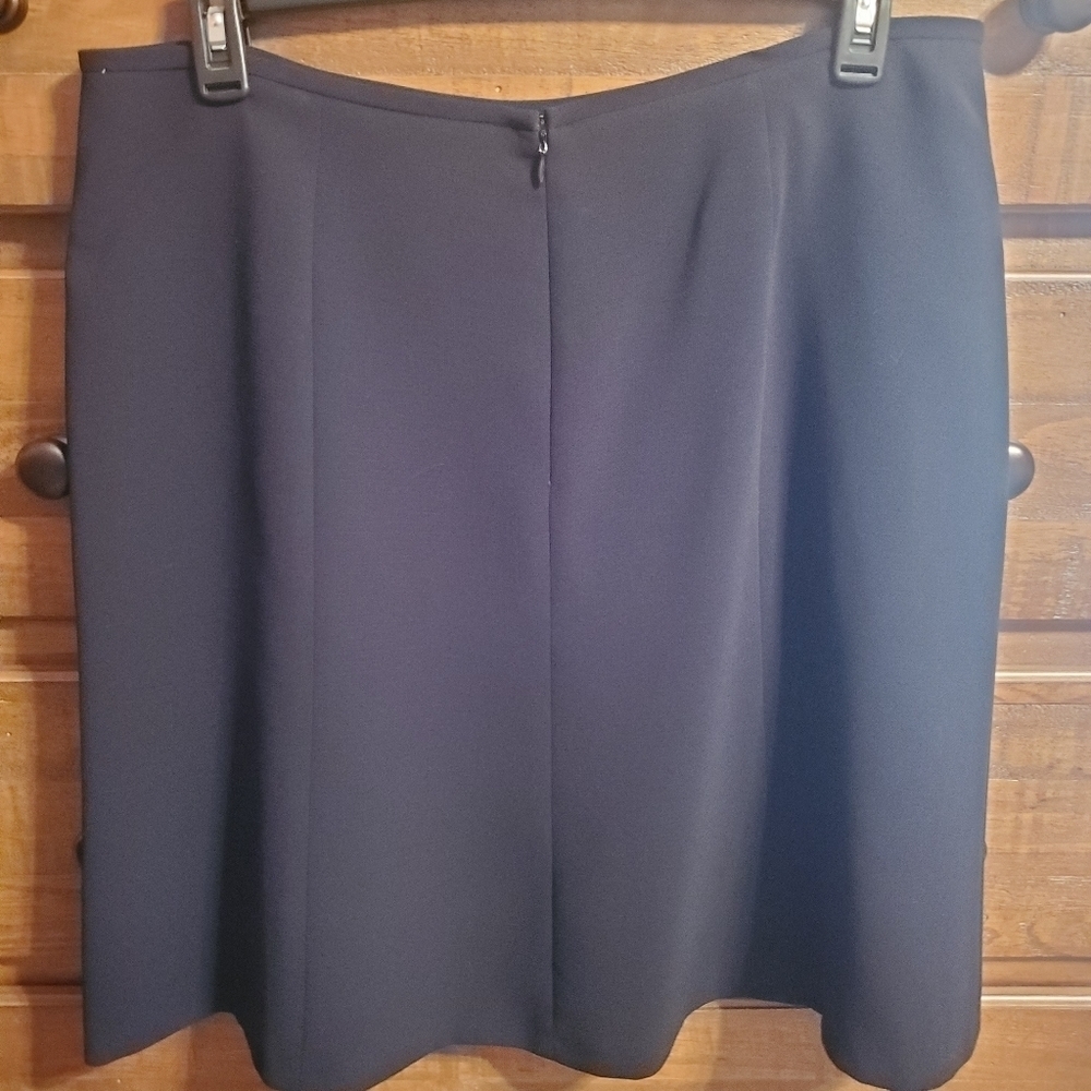 Preston & York Black Lined Skirt Size 16 - Picture 2 of 7